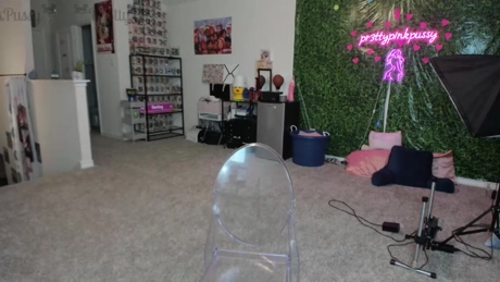 pr3ttyp1nkpussy  24-04-2022